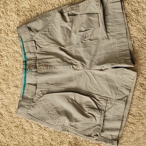 Columbia Cargo Style Shorts